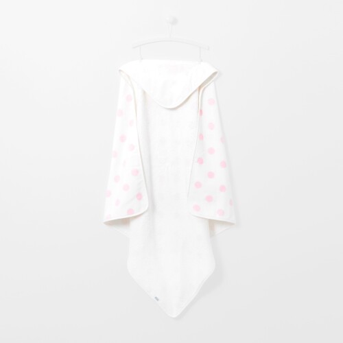 Polka dot hooded bath towel