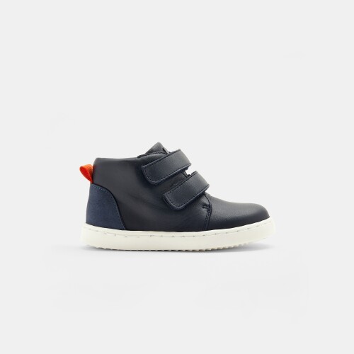 Baby boy smooth leather high-top tennis shoes