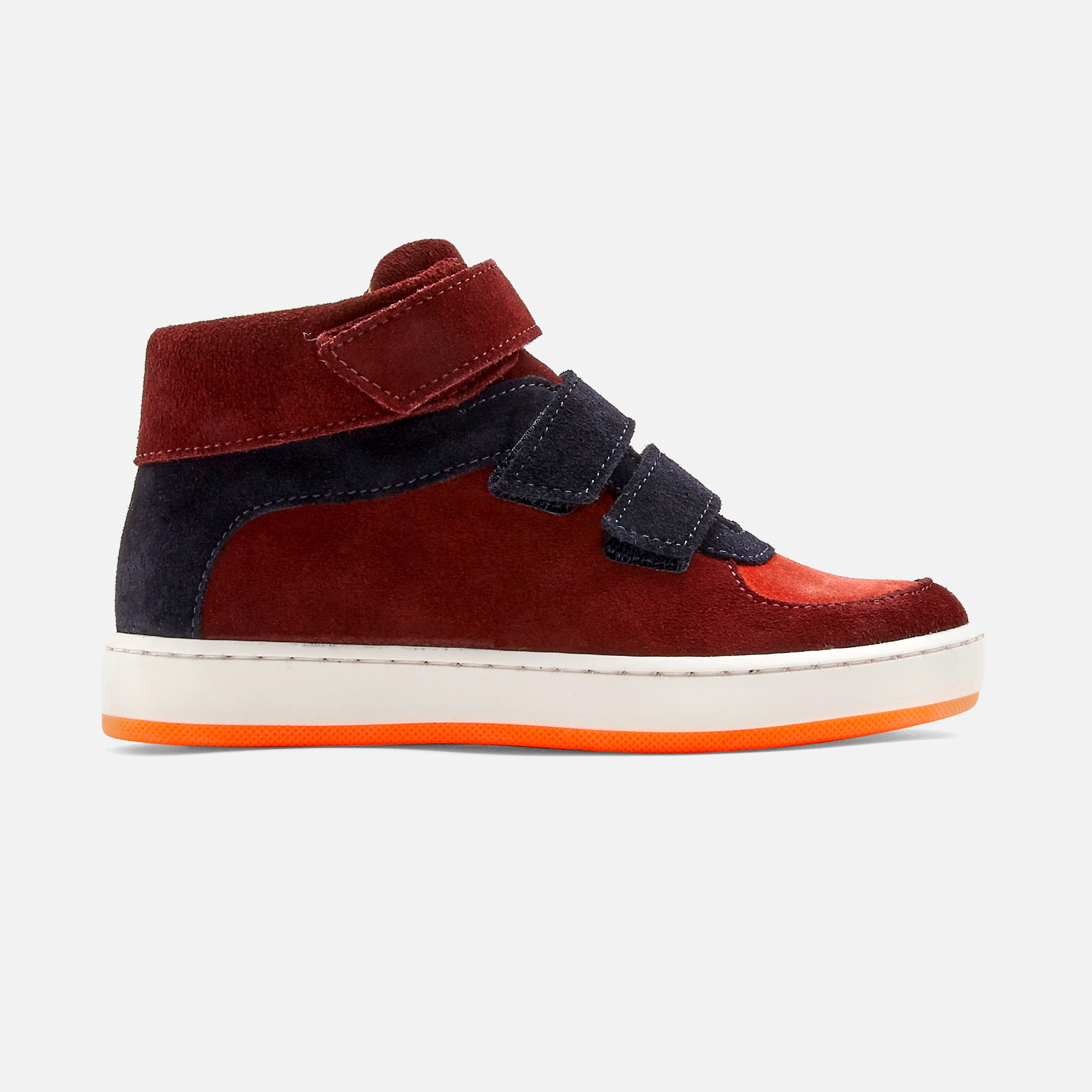 Boy high-top tennis shoes