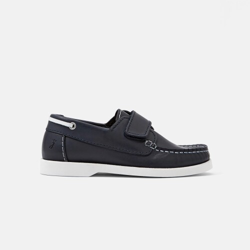 Boy boat shoes